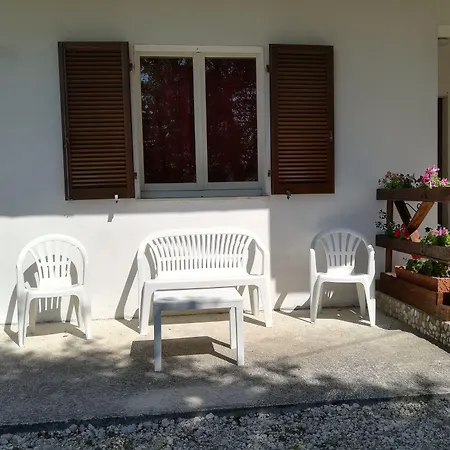 Alojamento de Acomodação e Pequeno-almoço Angolo Felice