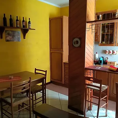 Alojamento de Acomodação e Pequeno-almoço Angolo Felice Castignano